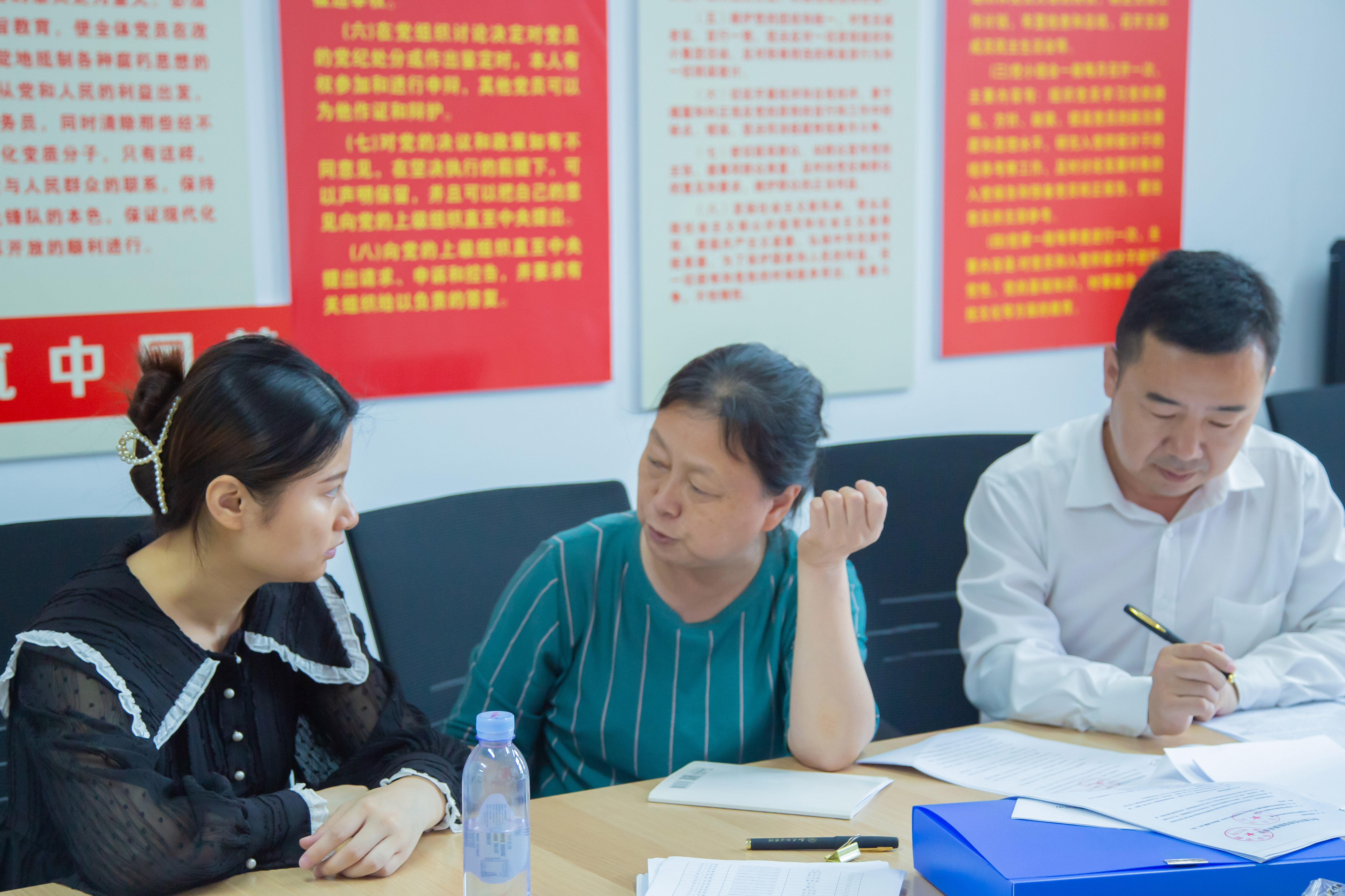江西省教育厅民办高校年检专家组到和君职业学院开展2021年度检查工作