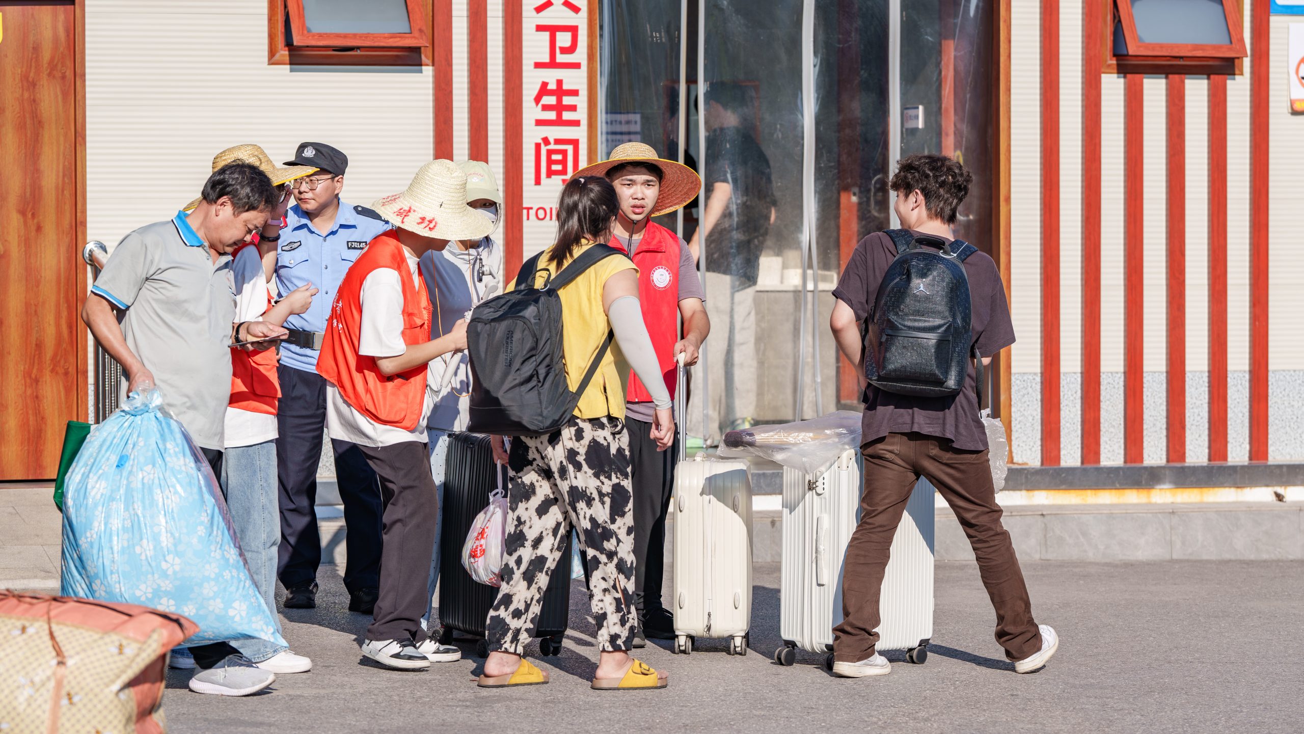 直击迎新现场|我校2025级新生报到啦