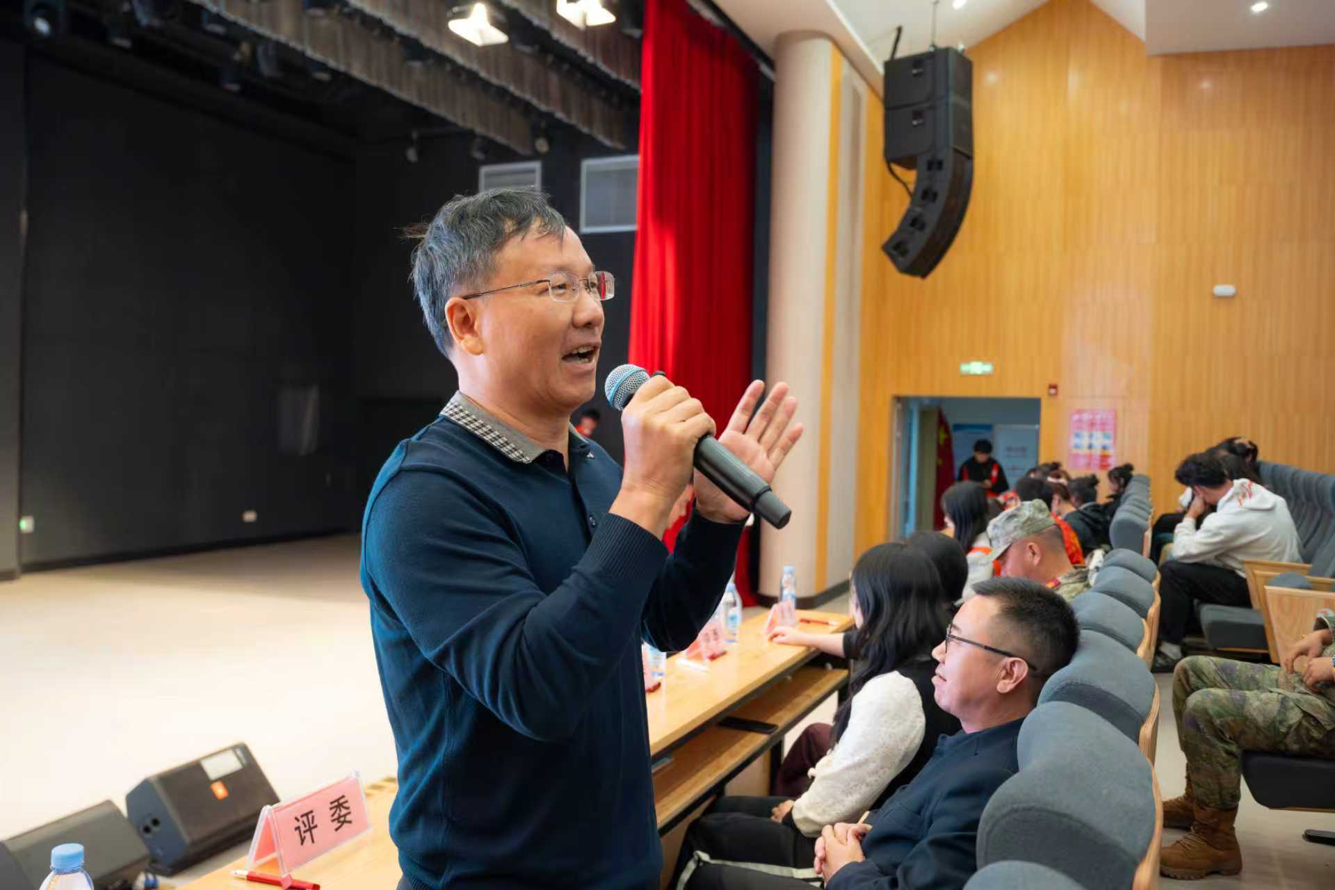 奋进而歌 青春当燃 ——和君职业学院第四届校园红歌合唱决赛暨2025级新生军训红歌合唱决赛圆满落幕