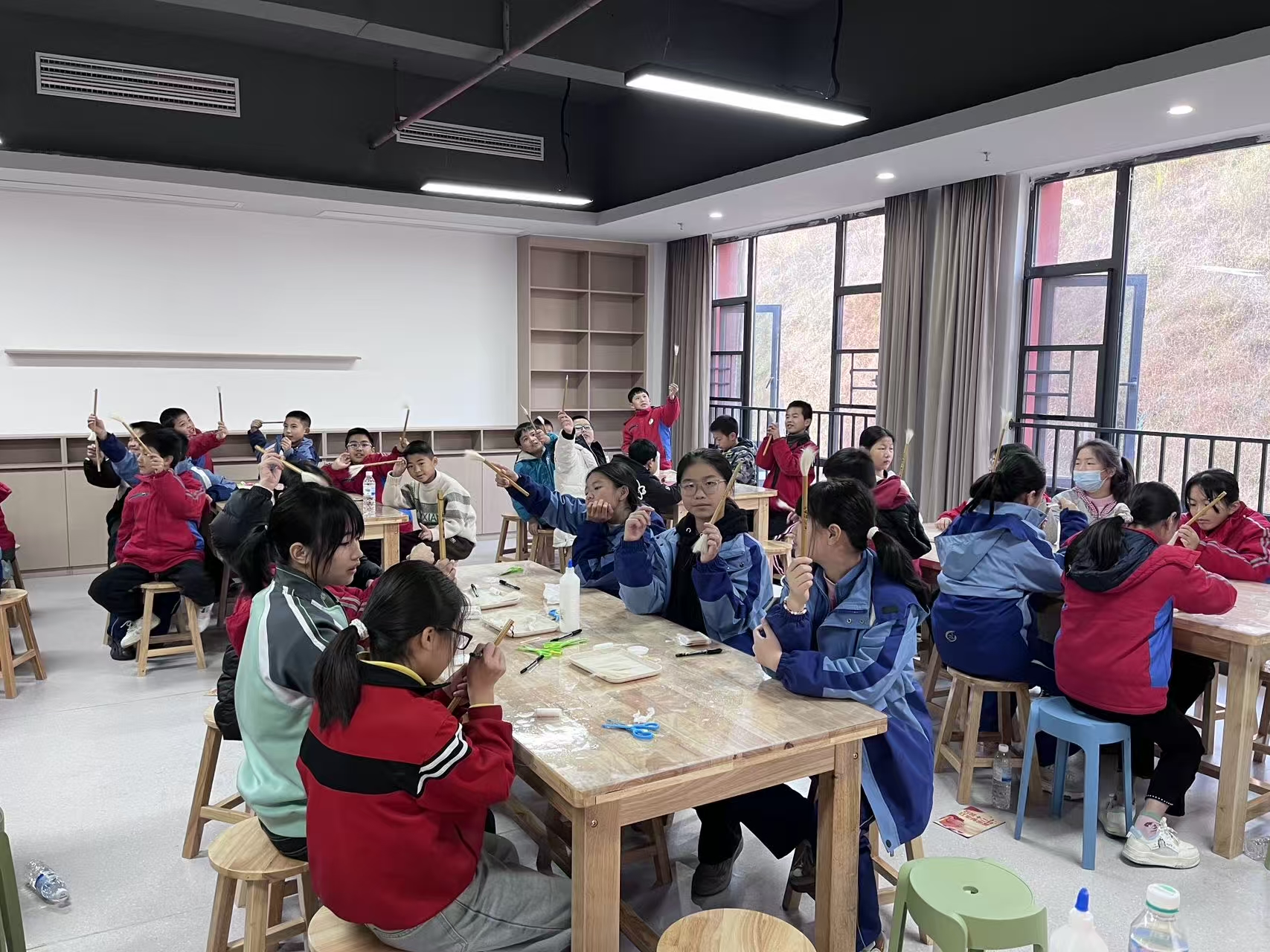 教学相长强能力 知行合一育新苗 ——现代服务业产业学院2024级研学学生开展特色实践活动