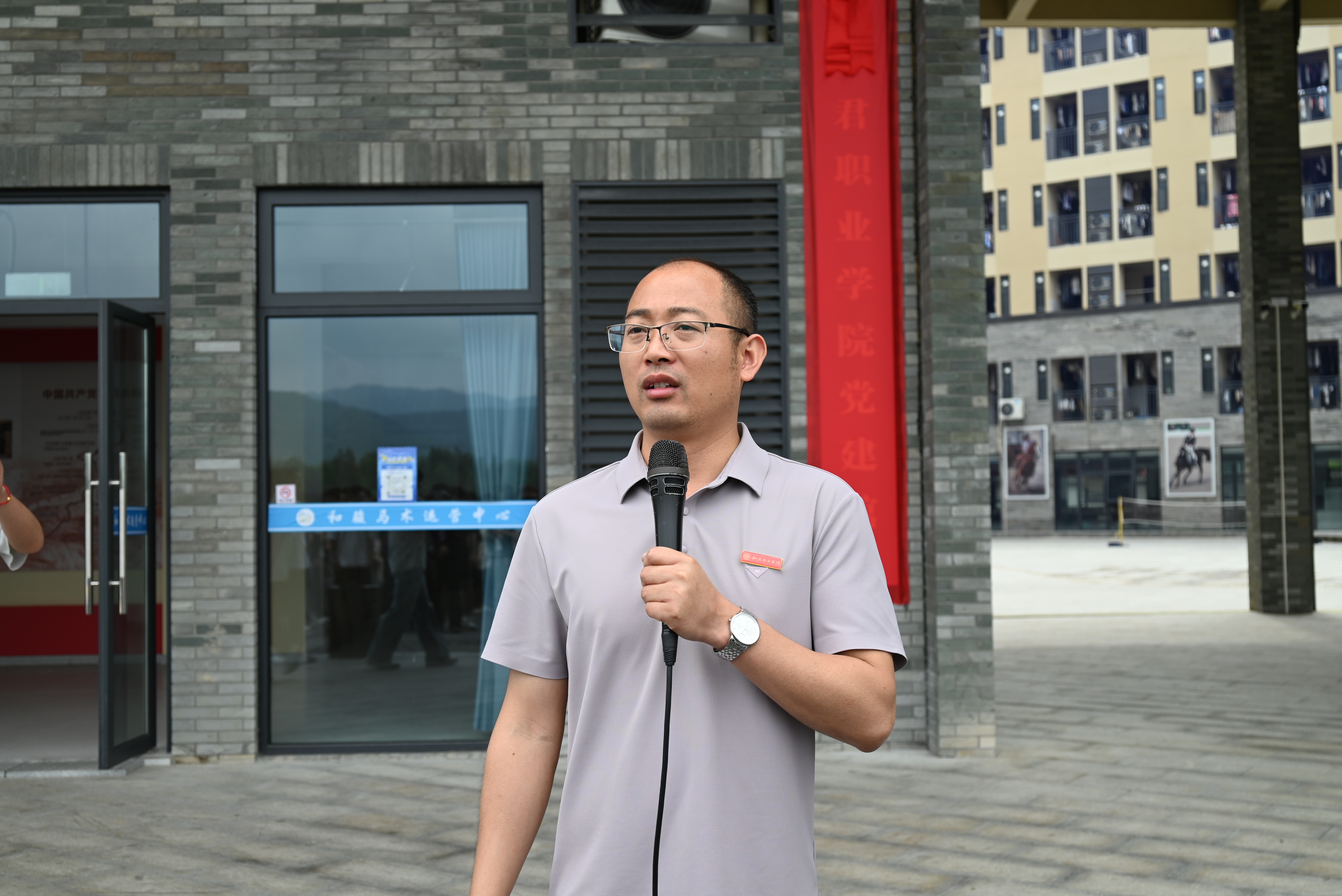 我校低空经济产业学院开展5·12防震减灾应急疏散演练