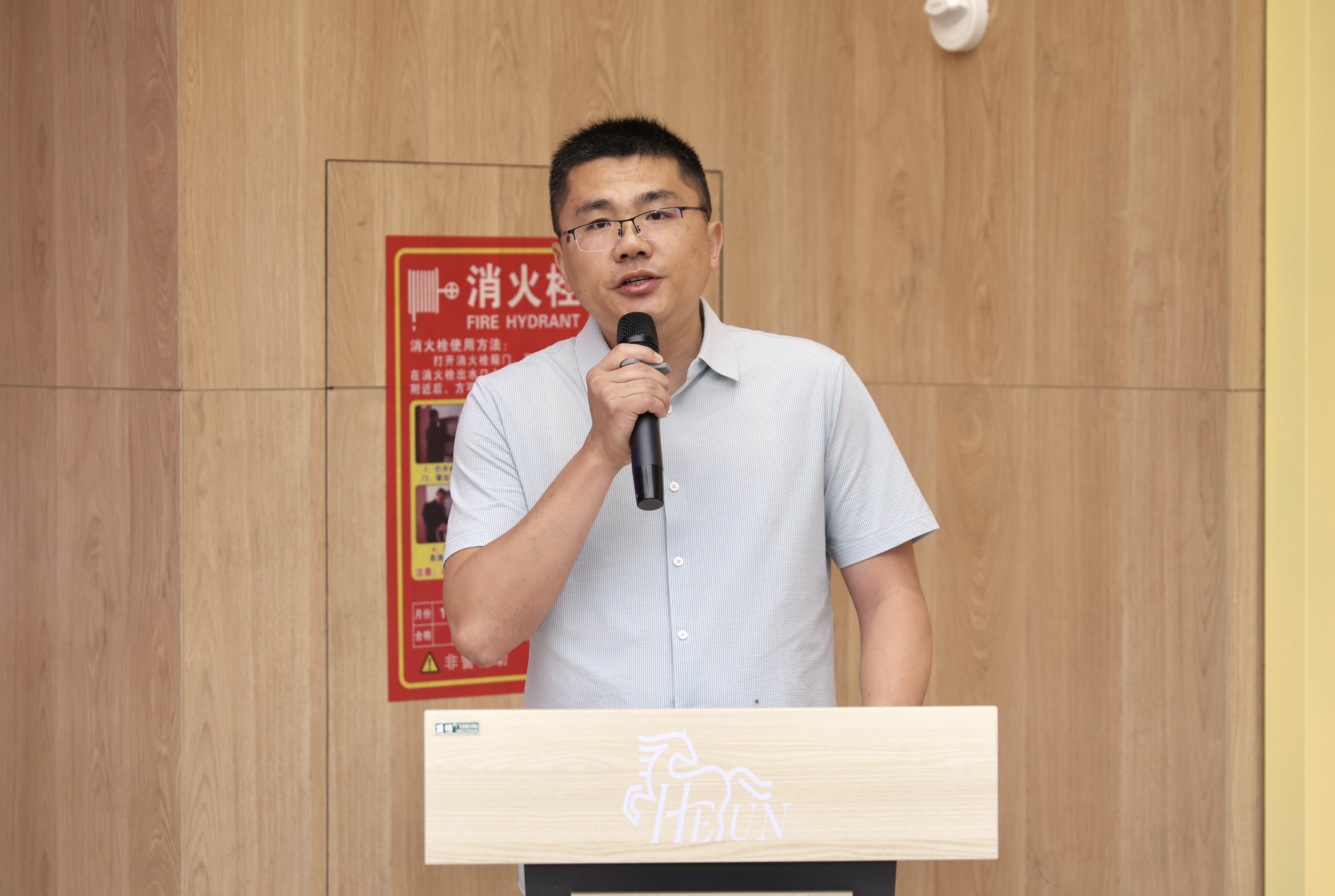 技能成才 智驭低空｜我校低空经济产业学院职业教育活动周启幕