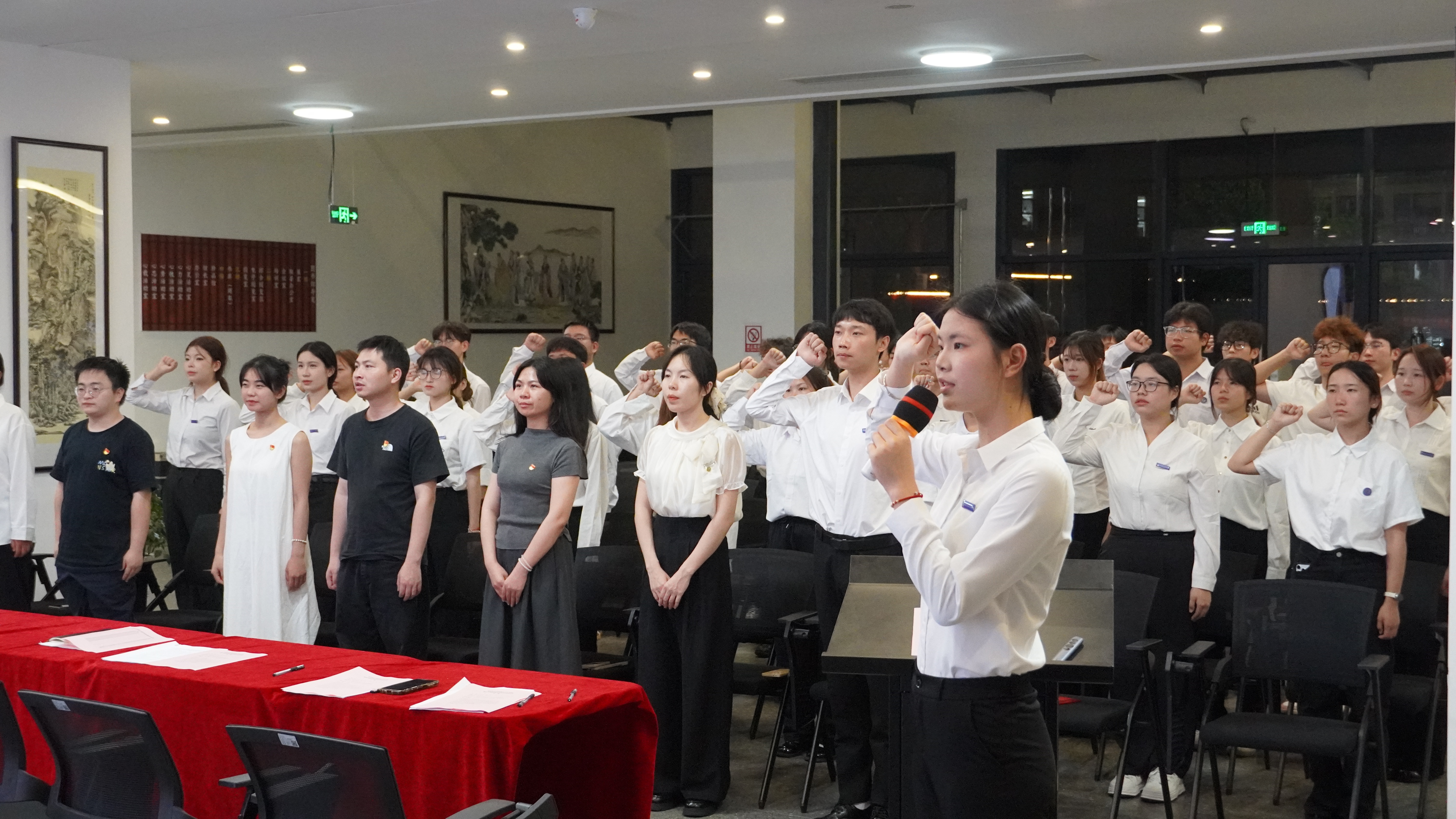 红领匠行启新程 薪火赓续筑先锋 —— 我校新时代稀金精神实践班正式成班