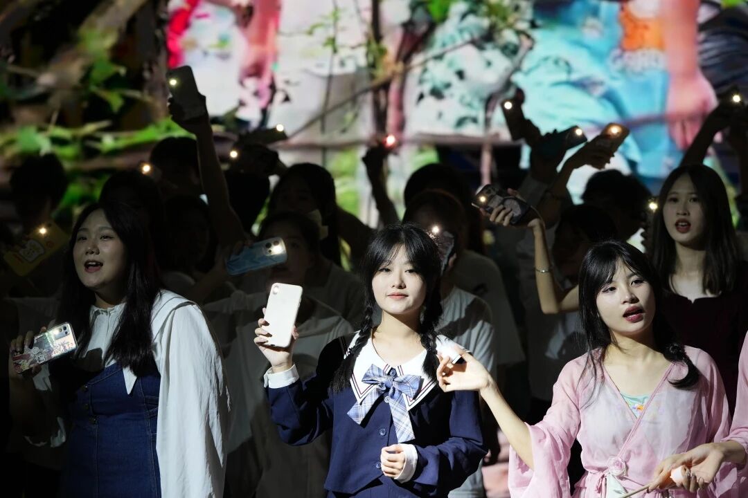 叮咚!2026届和宝,你的专属毕业邀请函已送达——