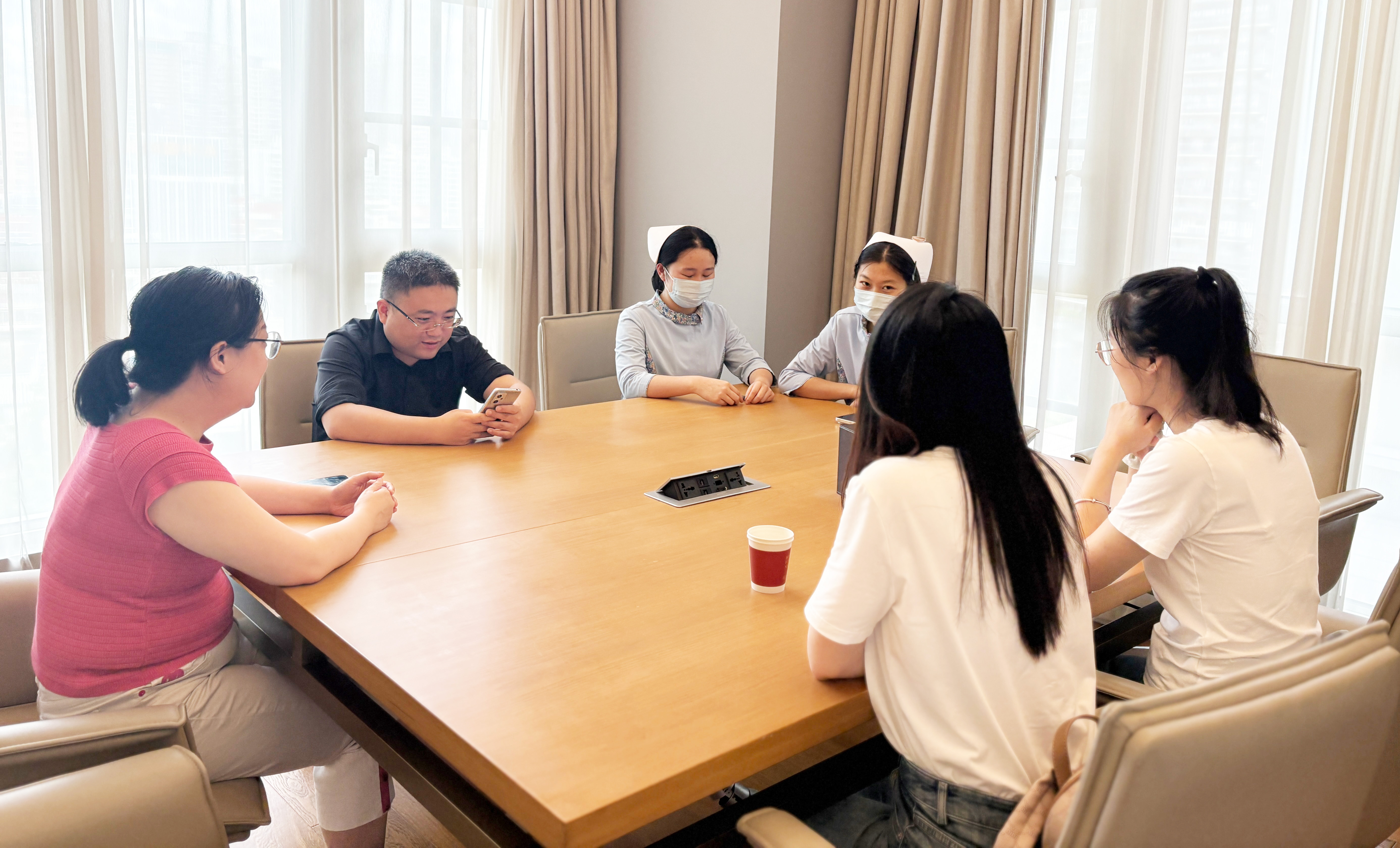 我校现代服务业产业学院赴深圳企业走访调研