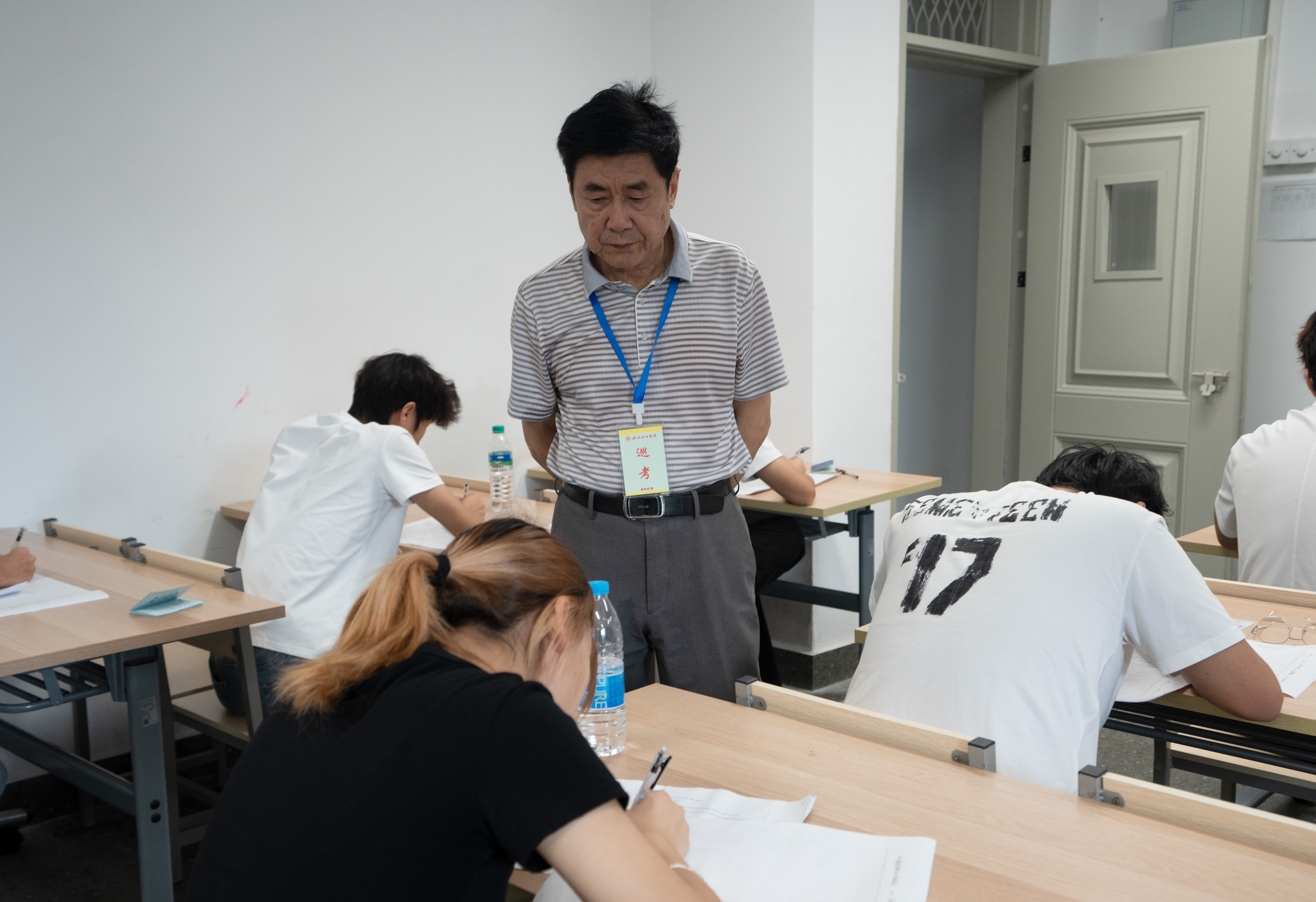抓实考务细节 涵养优良校风—— 我校2025-2026学年第二学期期末考试圆满收官