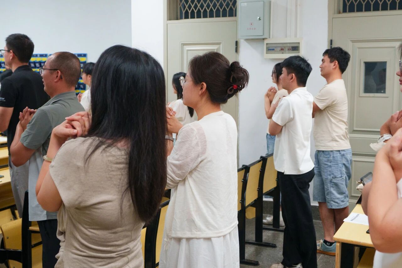 赋能心灵育人 提升育人素养 ——我校开展教师心理健康专题培训