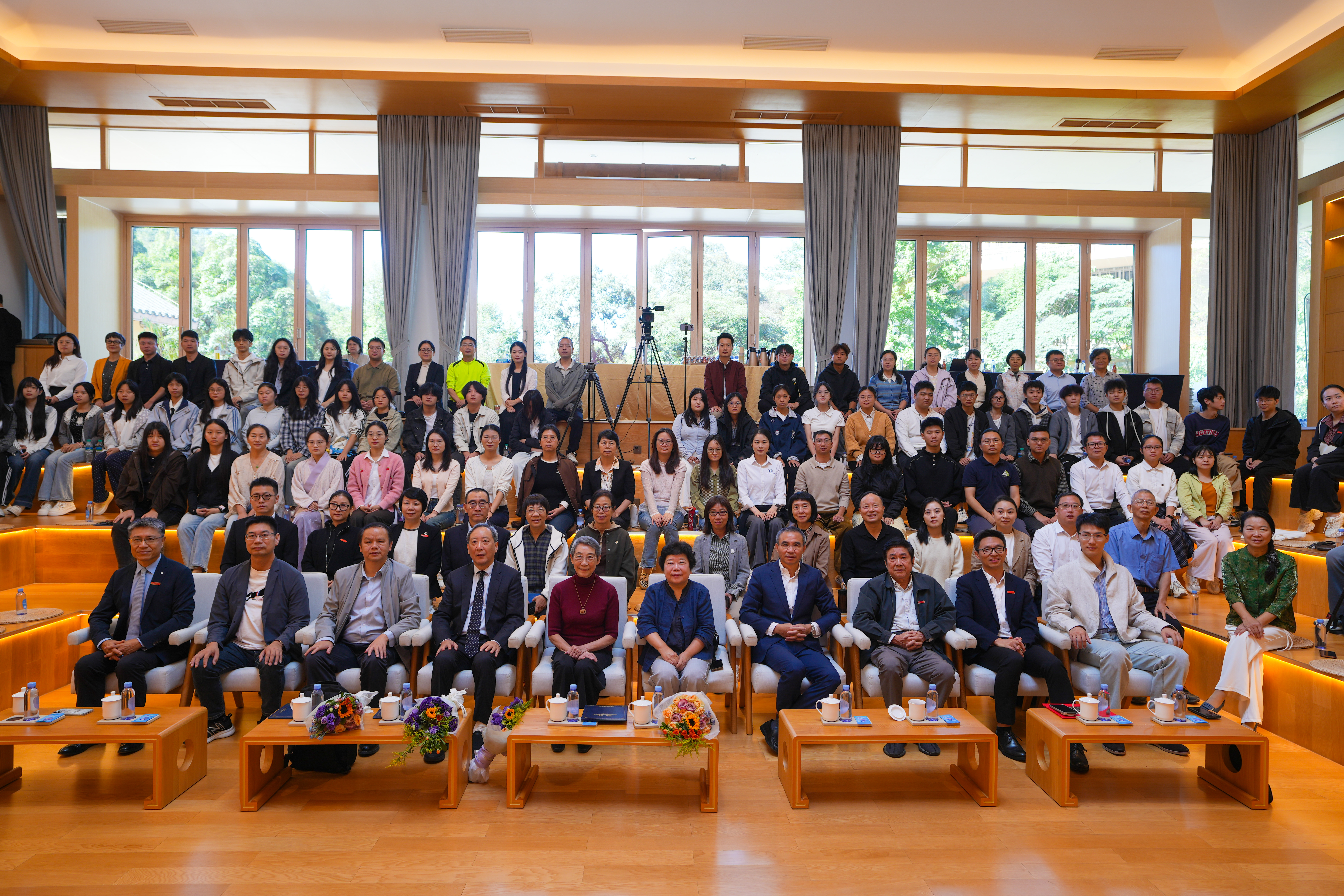 和君职业学院举行健学院成立大会暨首届“健学”高峰论坛