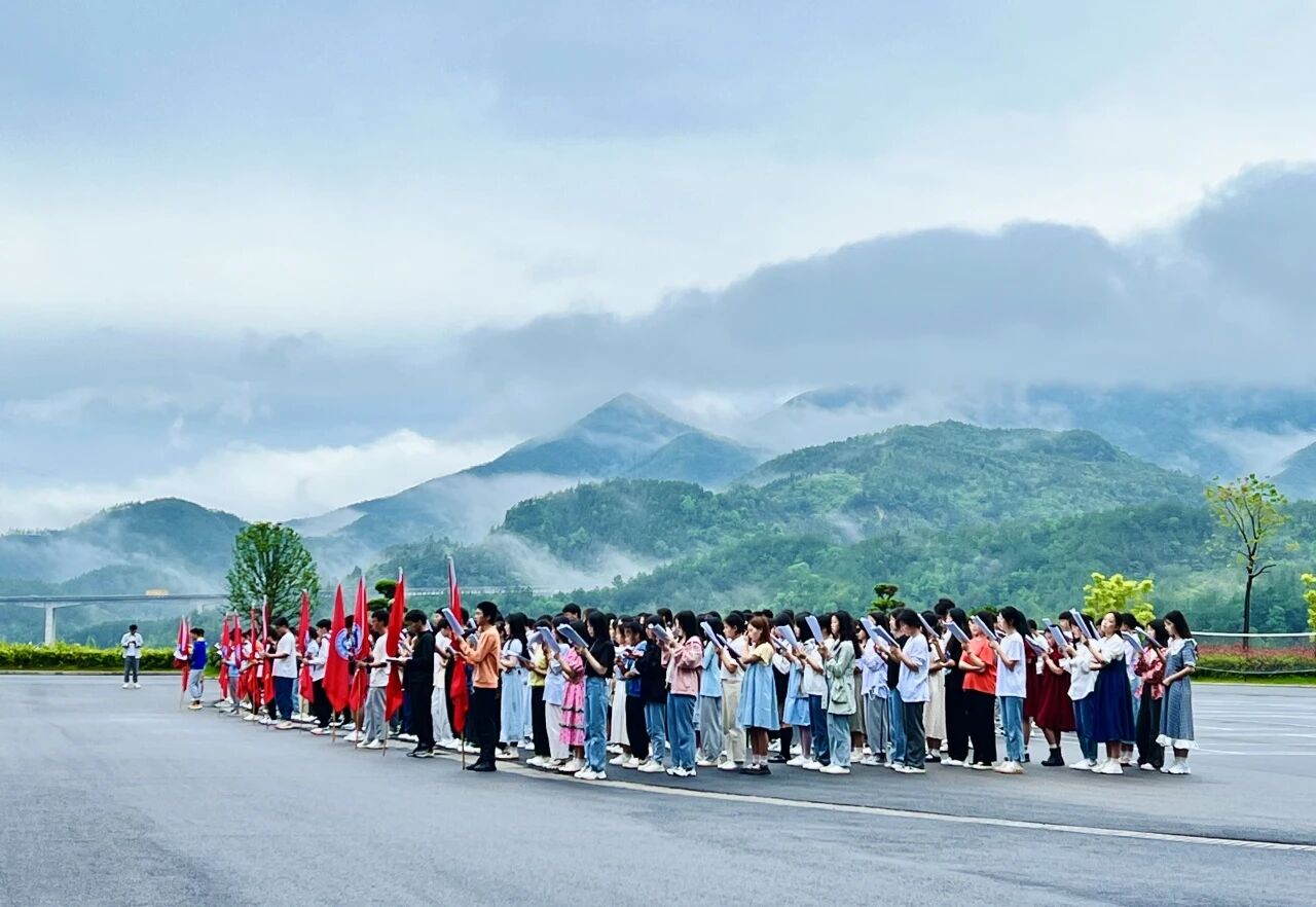 无“双晨”不和君 无现场不职教——和君职业学院在红土地上探索德技双修育人新路径