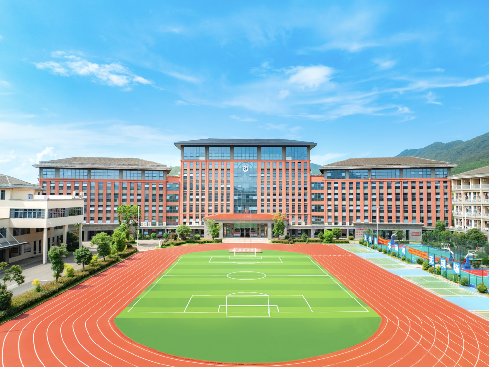 【新华社】和君职业学院:产教融合兴职教,工学交替育匠才
