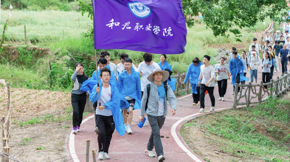 【新华社】和君职业学院:产教融合兴职教,工学交替育匠才