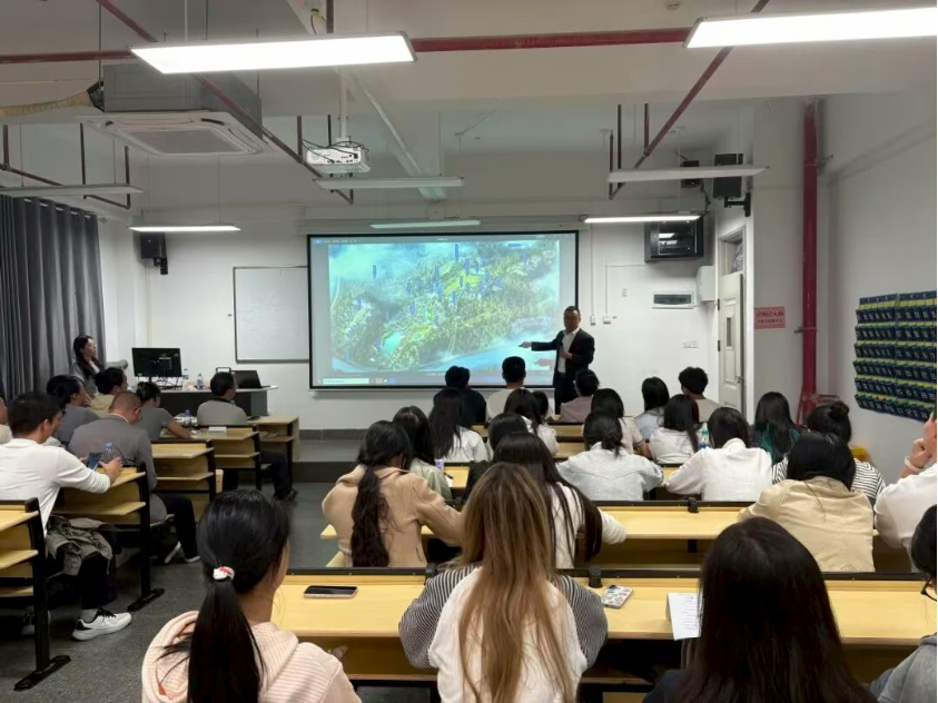 我校举行“薪火梓坑”苏区精神宣讲团启动仪式暨第一次培训会